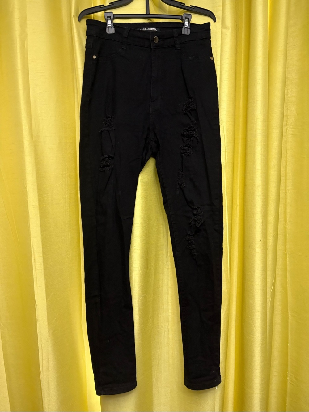Fashion Nova Women’s Black High-Rise Skinny Jeans